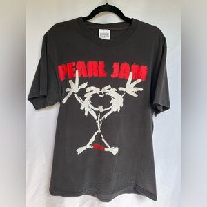 • PEARL JAM • Vintage Pearl Jam “Stickman” T-Shirt • with Set List on back •